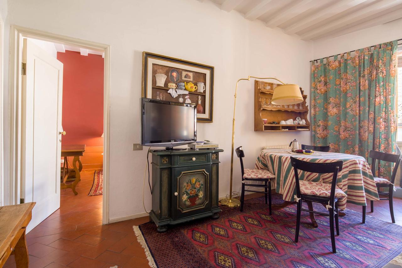Typical Florentine Apartment Firenze Bagian luar foto