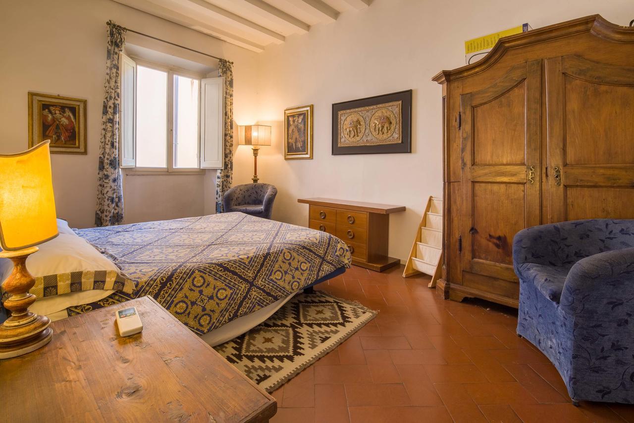 Typical Florentine Apartment Firenze Bagian luar foto